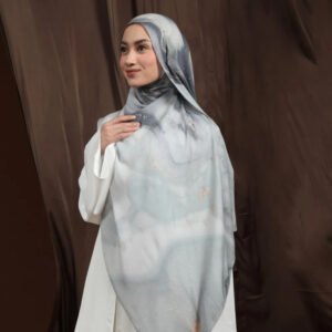 2026 Luxury Solid Color Opaque Cotton Jersey Hijab Shawl for Muslim Females